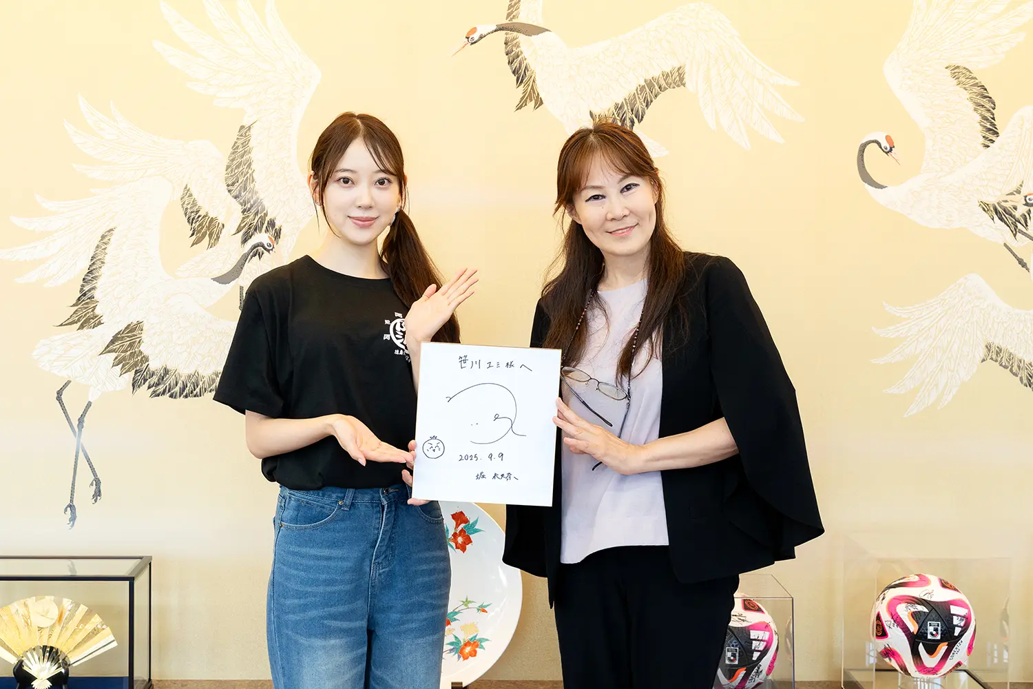 弊社笹川常務と堀未央奈さん